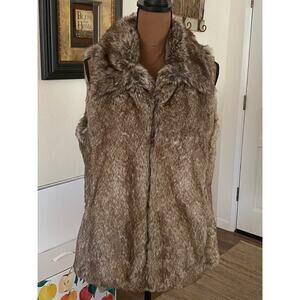 J. Jill Faux Fur‎ Vest With Pockets Size M Brown/Beige Silky Soft Cozy